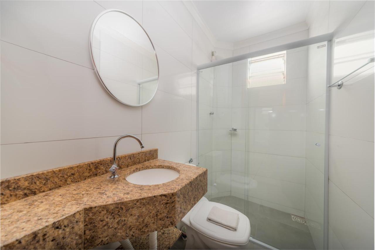 Апартаменты Residencial Kelly Cristina Бомбиньяс Экстерьер фото